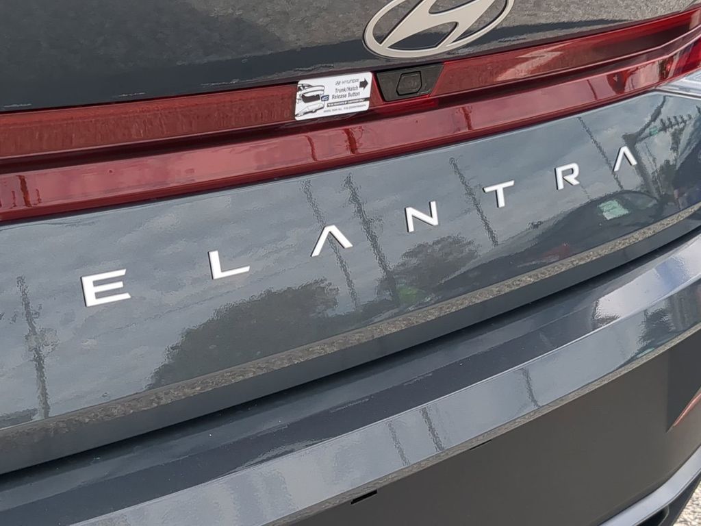 Thumbnail: 2026 Hyundai Elantra - 7