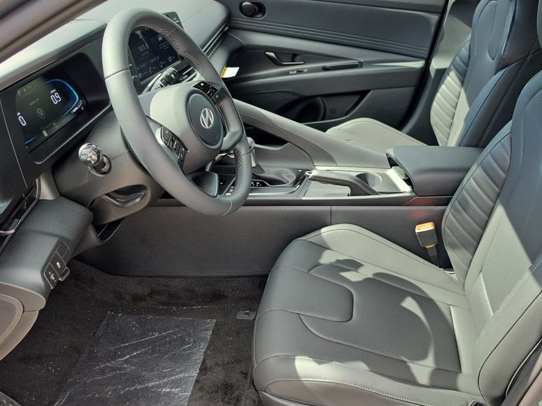 Thumbnail: 2026 Hyundai Elantra - 10