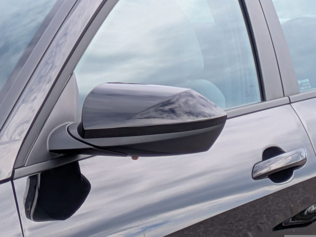 Thumbnail: 2025 Hyundai Elantra - 20