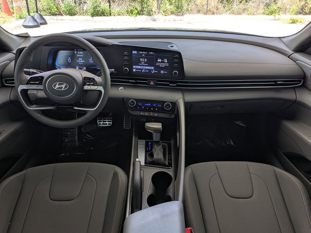 Thumbnail: 2025 Hyundai Elantra - 2