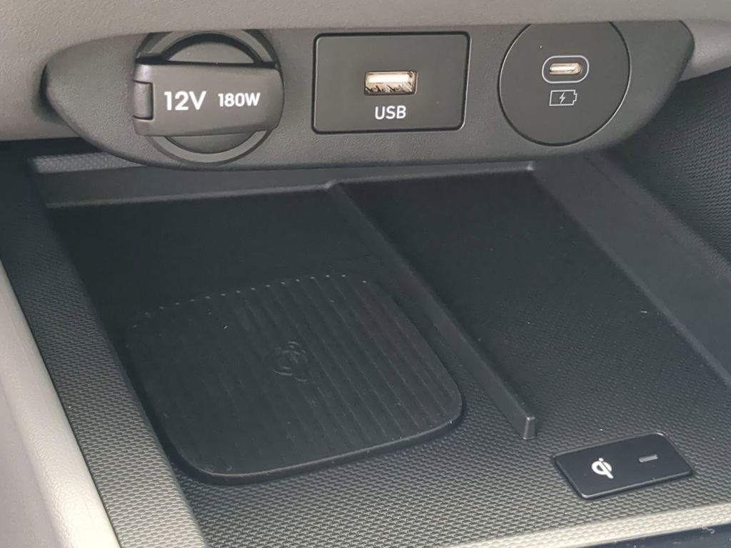 Thumbnail: 2026 Hyundai Elantra - 31