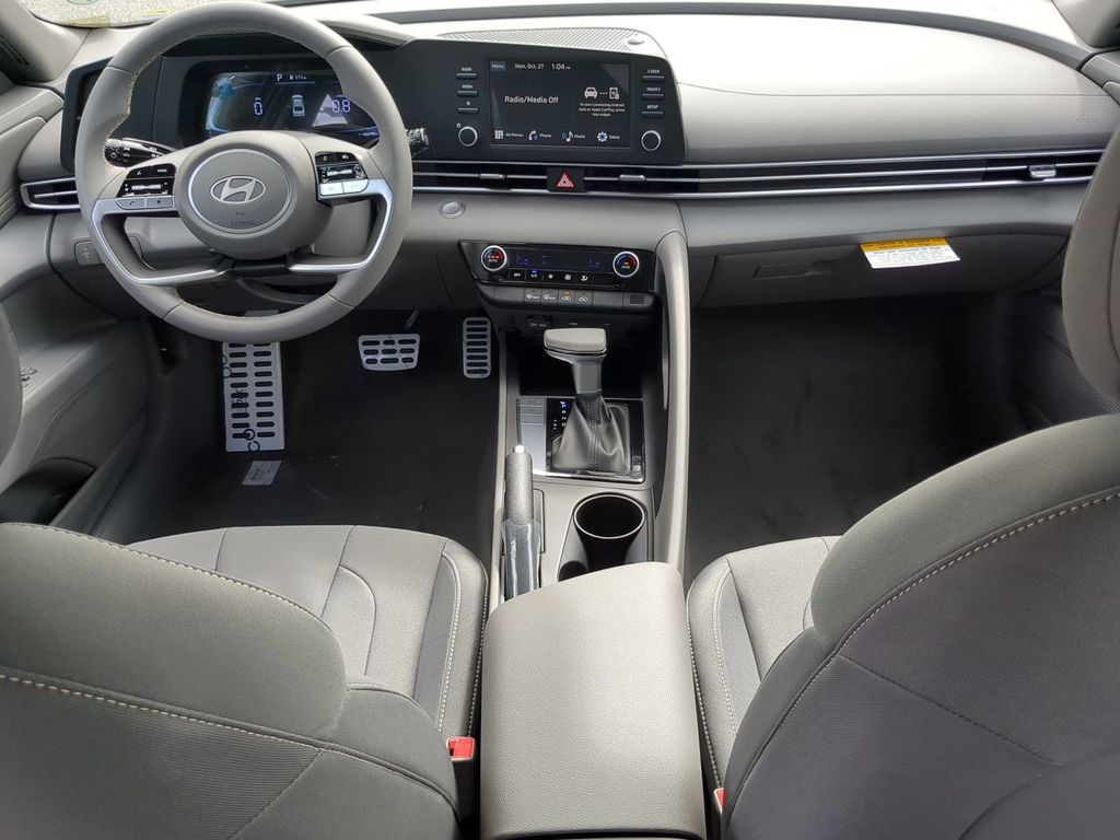 Thumbnail: 2026 Hyundai Elantra - 9