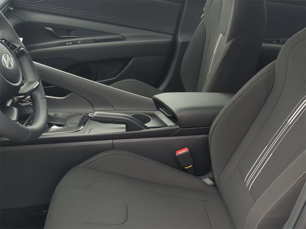 Thumbnail: 2026 Hyundai Elantra - 10