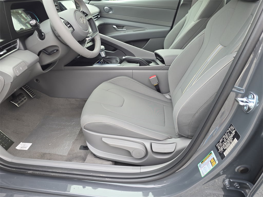 Thumbnail: 2026 Hyundai Elantra - 10