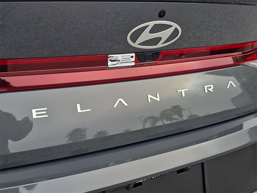 Thumbnail: 2026 Hyundai Elantra - 23