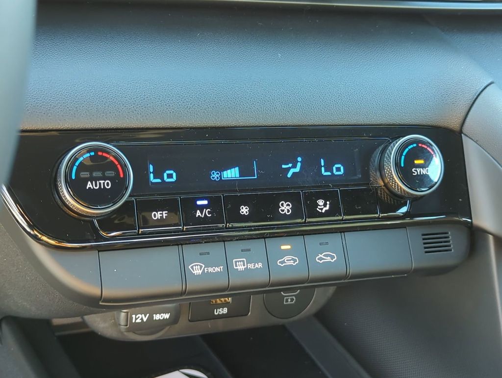 Thumbnail: 2026 Hyundai Elantra - 32