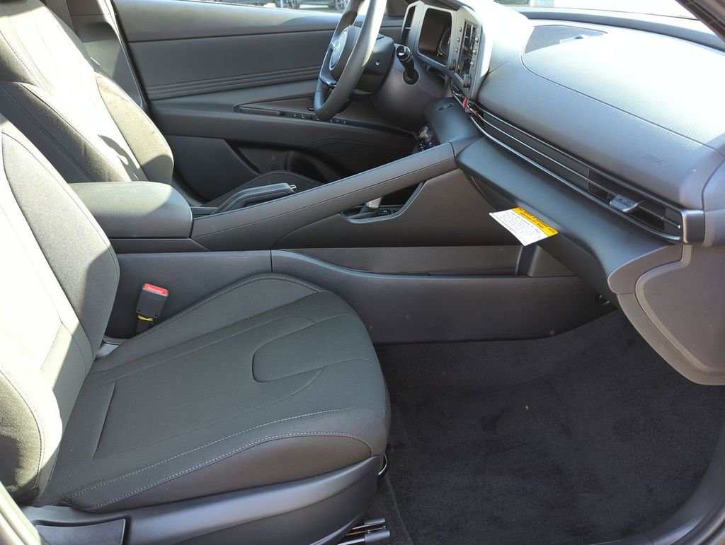 Thumbnail: 2026 Hyundai Elantra - 25