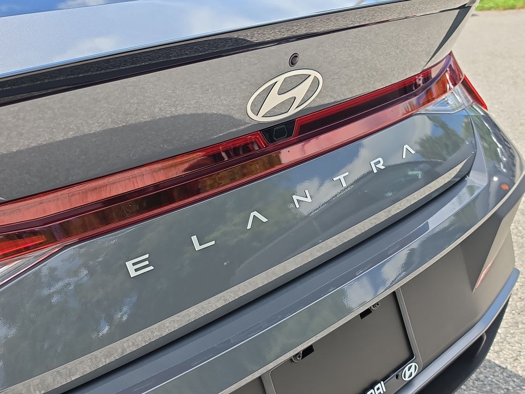 Thumbnail: 2026 Hyundai Elantra - 22