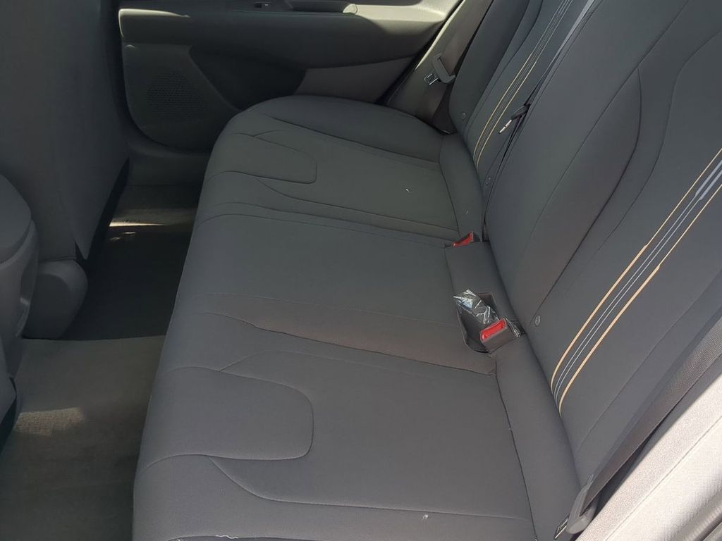 Thumbnail: 2026 Hyundai Elantra - 12