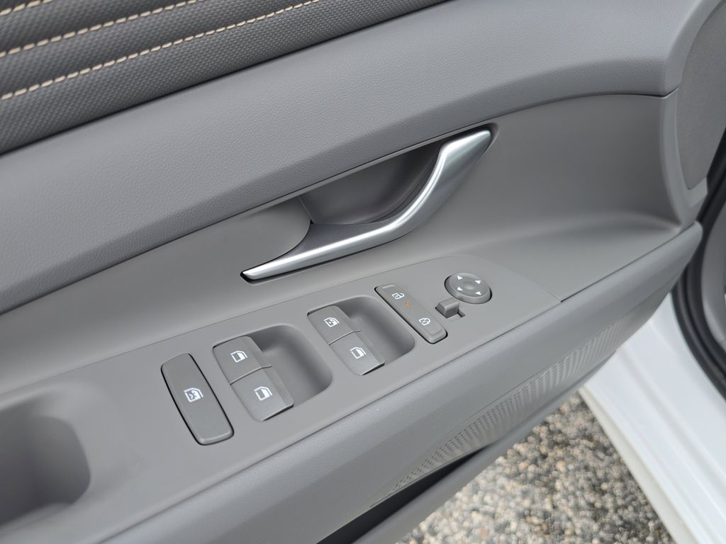 Thumbnail: 2026 Hyundai Elantra - 24