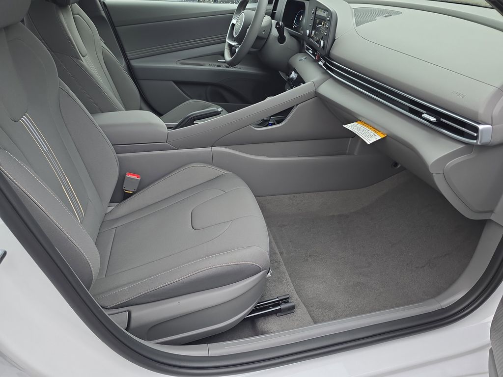 Thumbnail: 2026 Hyundai Elantra - 11