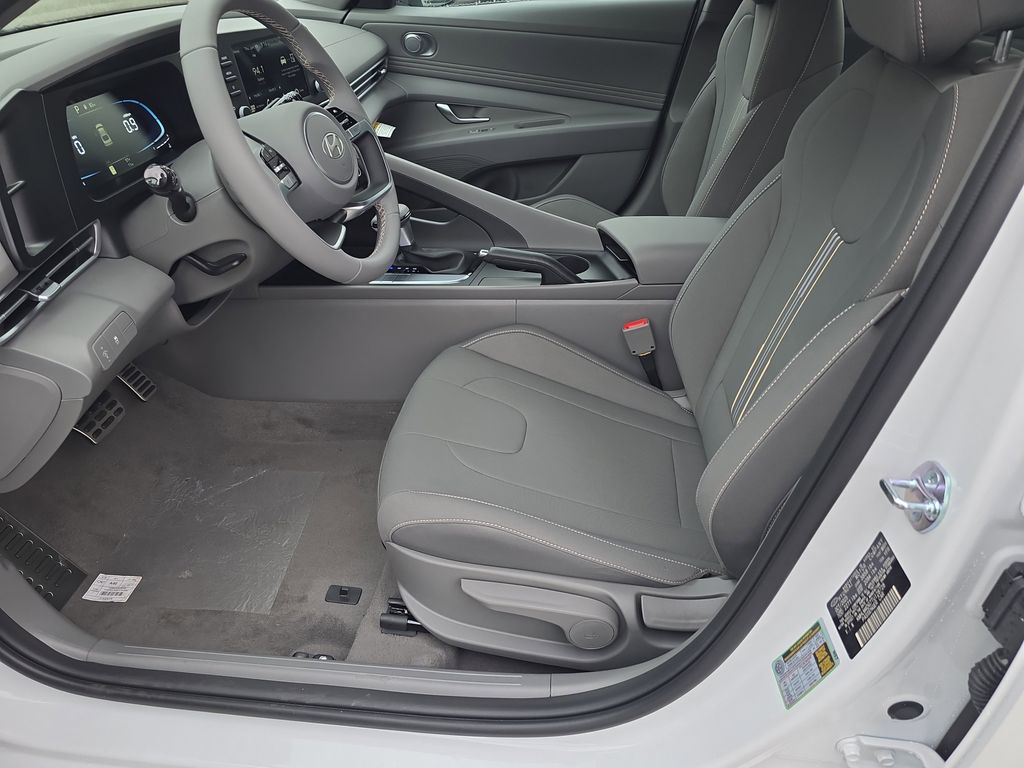 Thumbnail: 2026 Hyundai Elantra - 10