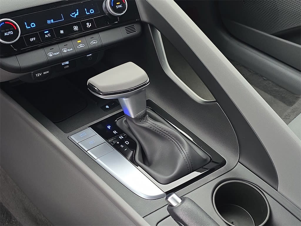 Thumbnail: 2026 Hyundai Elantra - 15