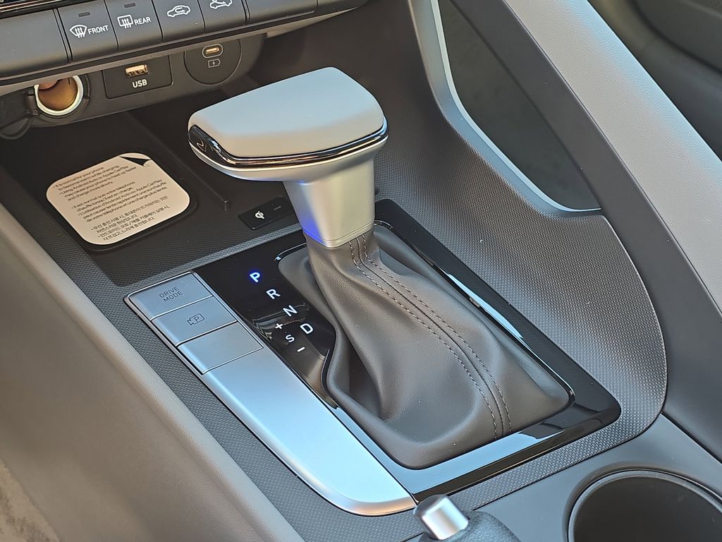 Thumbnail: 2026 Hyundai Elantra - 15