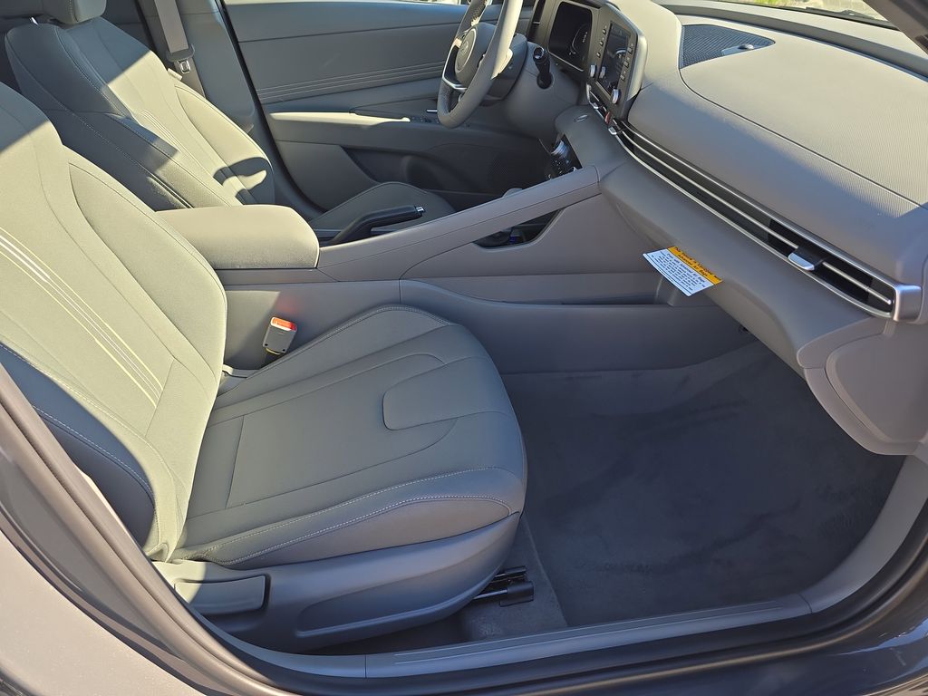 Thumbnail: 2026 Hyundai Elantra - 24