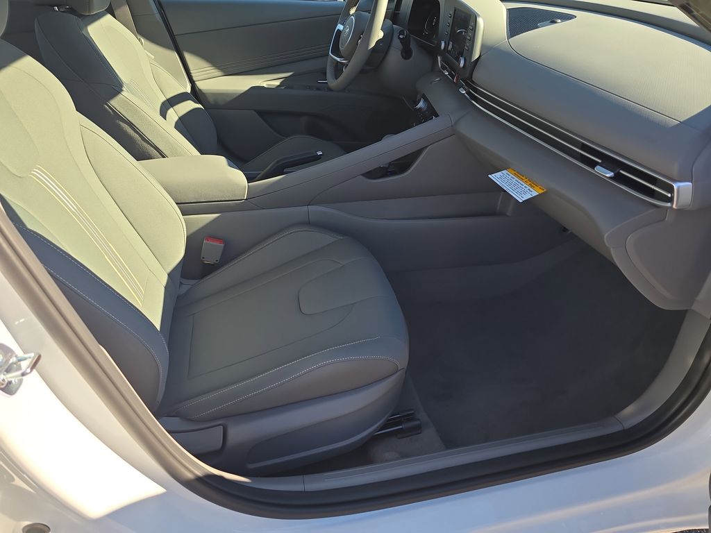 Thumbnail: 2026 Hyundai Elantra - 11