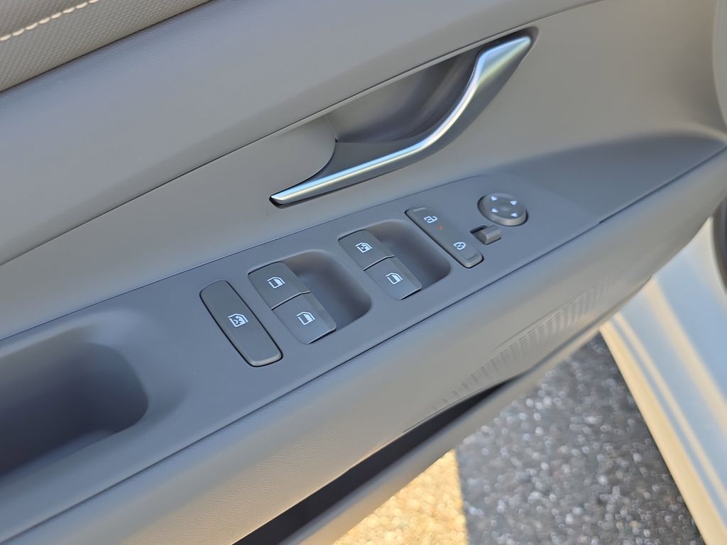 Thumbnail: 2026 Hyundai Elantra - 24