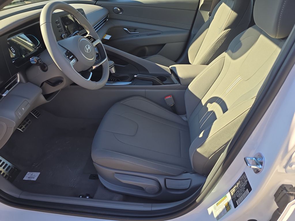 Thumbnail: 2026 Hyundai Elantra - 10