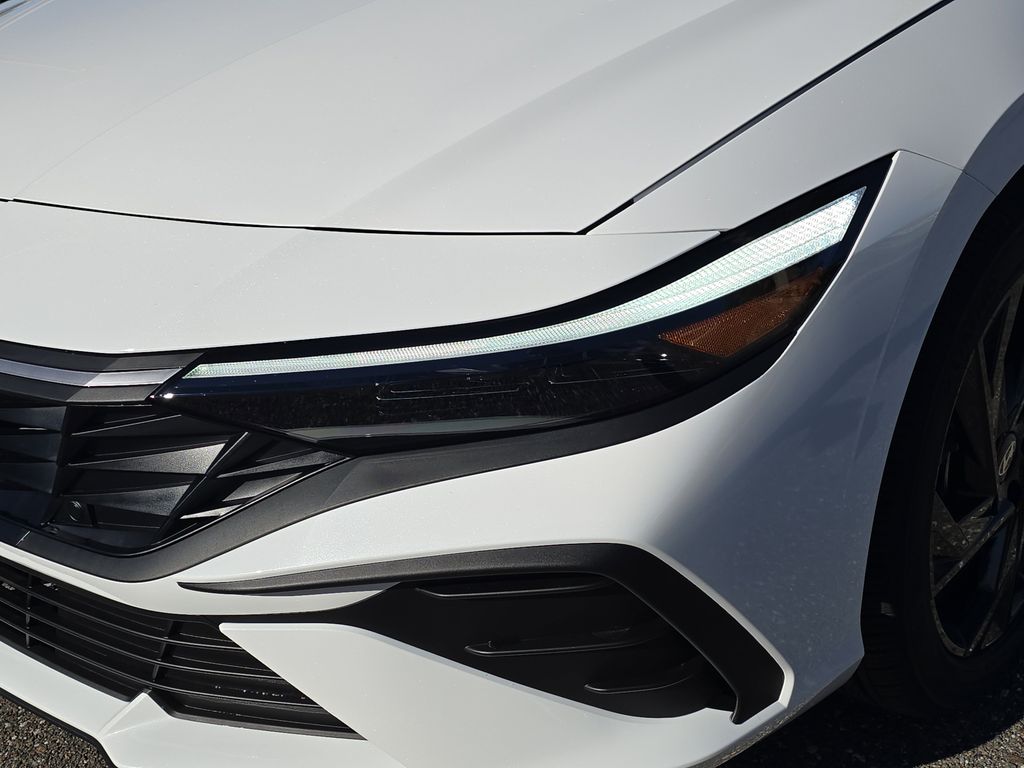 Thumbnail: 2026 Hyundai Elantra - 22