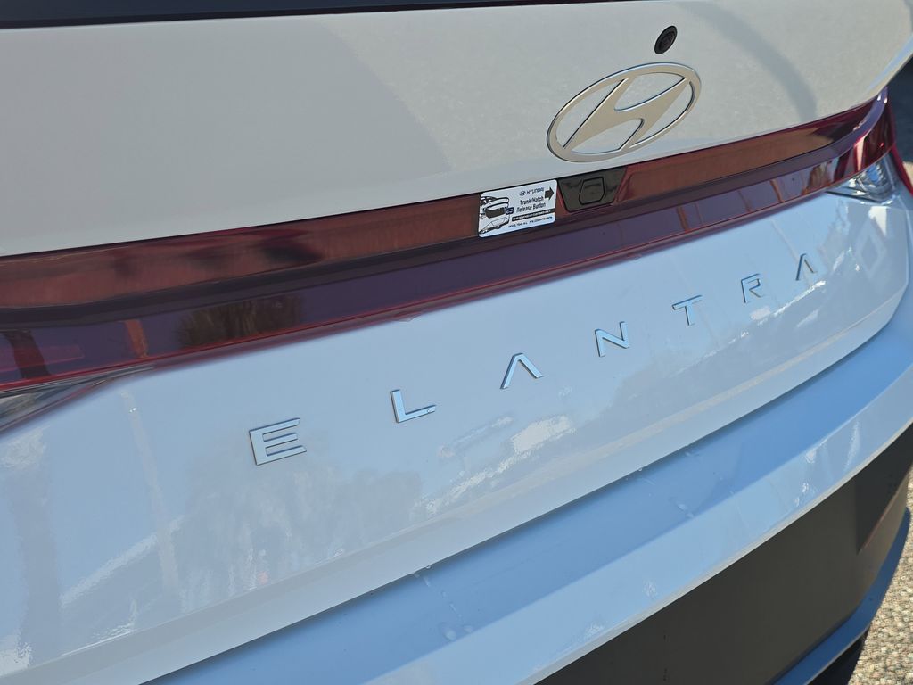 Thumbnail: 2026 Hyundai Elantra - 23
