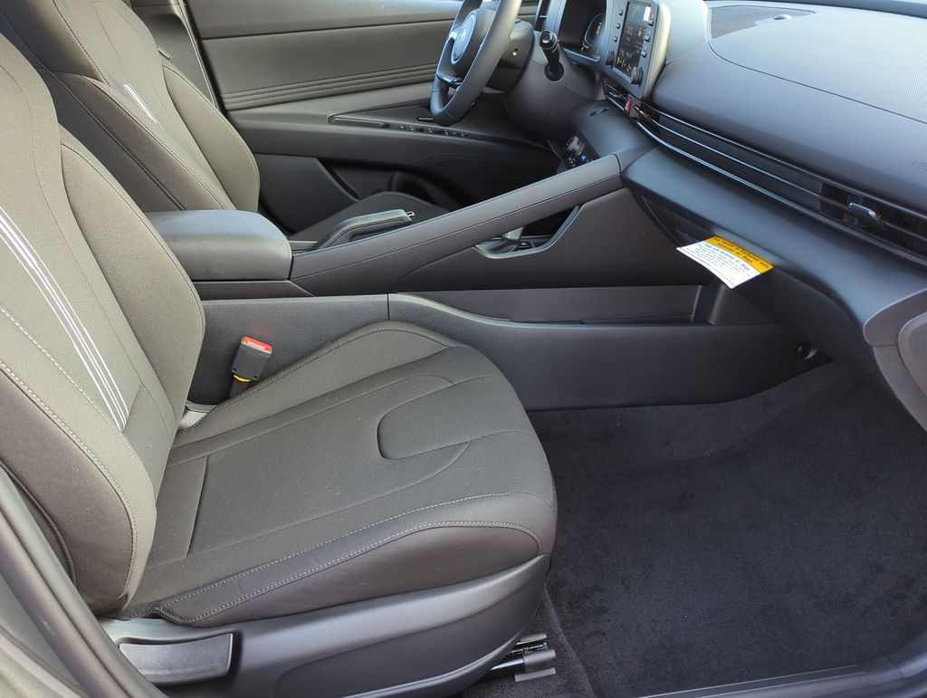 Thumbnail: 2026 Hyundai Elantra - 25