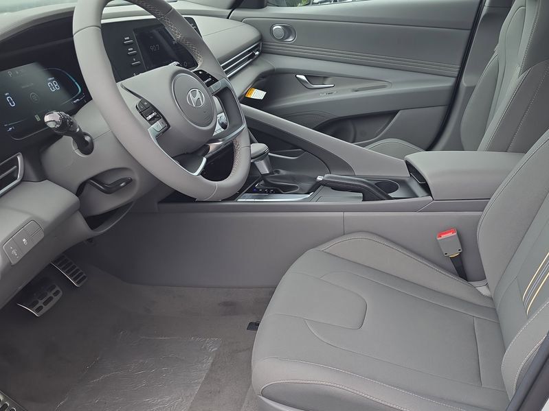 Thumbnail: 2026 Hyundai Elantra - 10