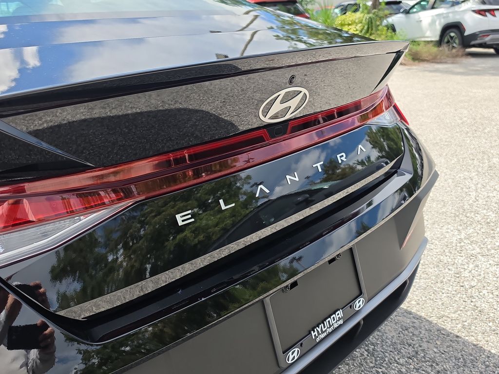 Thumbnail: 2026 Hyundai Elantra - 22