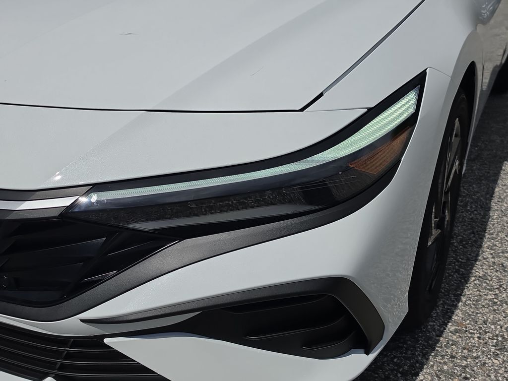 Thumbnail: 2026 Hyundai Elantra - 21