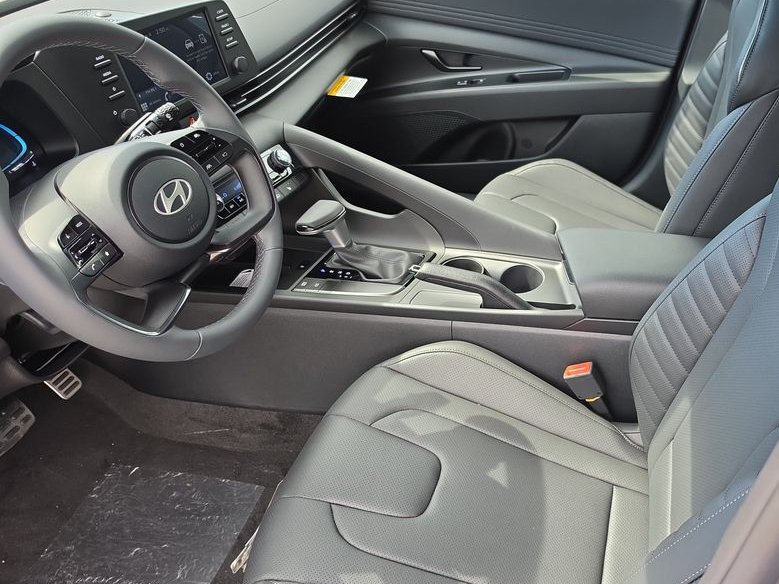 Thumbnail: 2026 Hyundai Elantra - 10