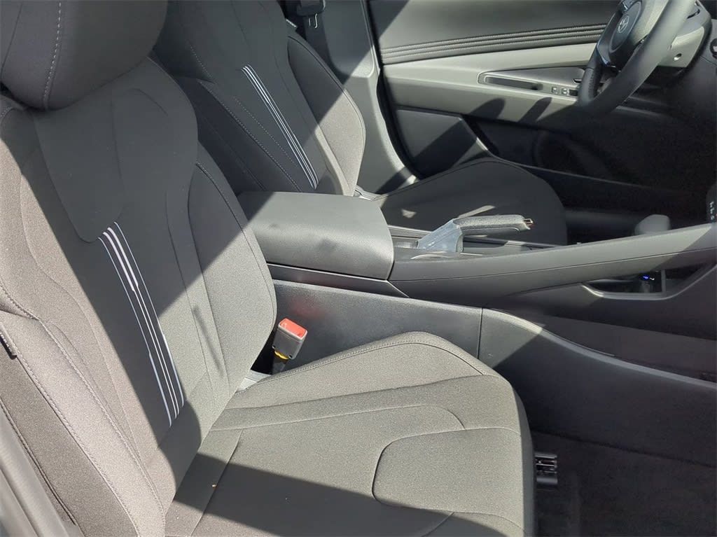 Thumbnail: 2026 Hyundai Elantra - 25