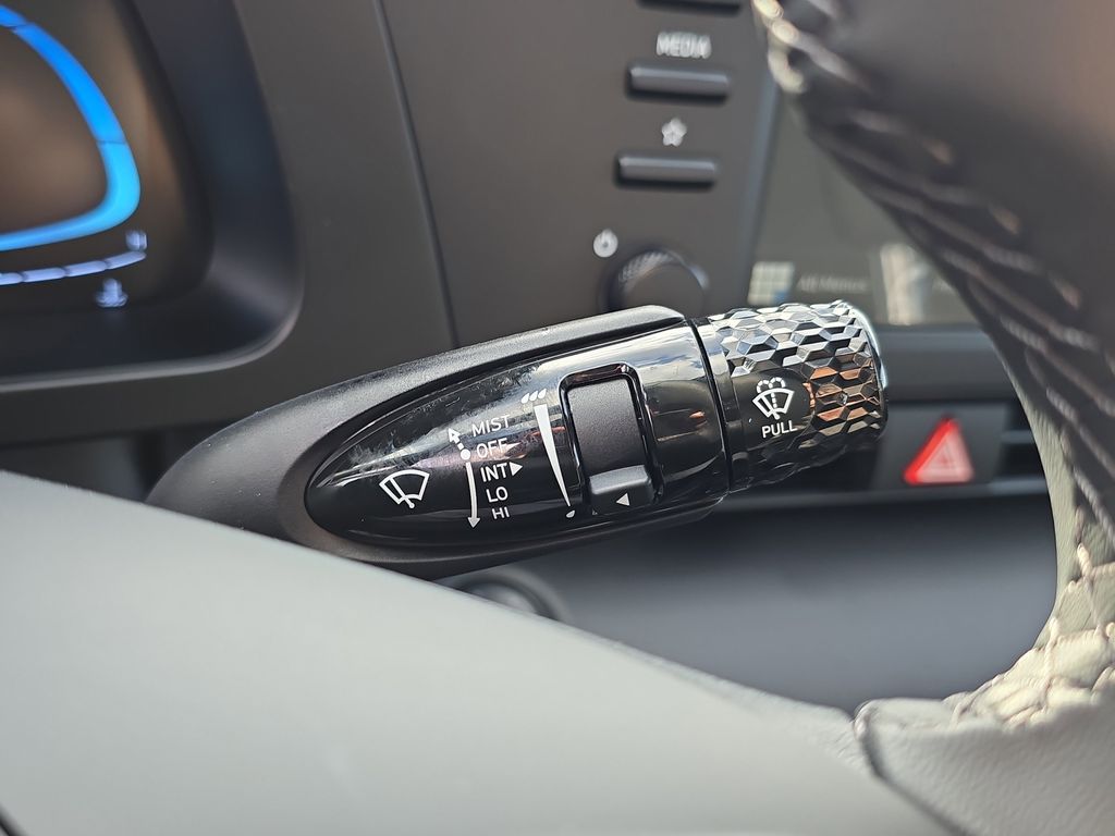 Thumbnail: 2026 Hyundai Elantra - 16