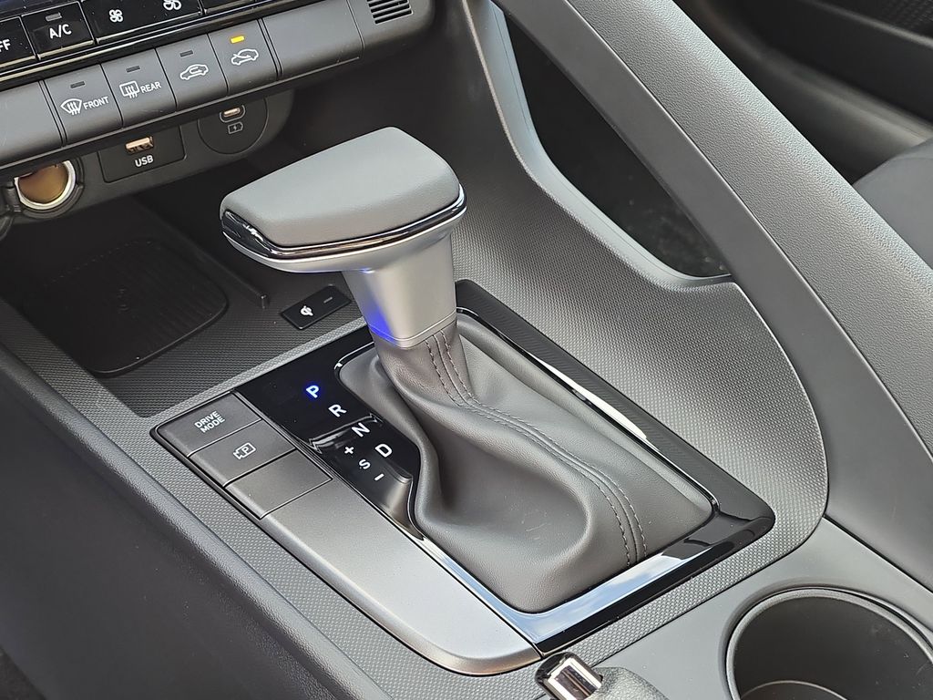 Thumbnail: 2026 Hyundai Elantra - 15