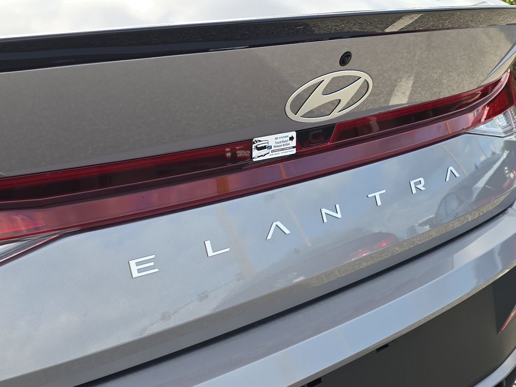 Thumbnail: 2026 Hyundai Elantra - 22