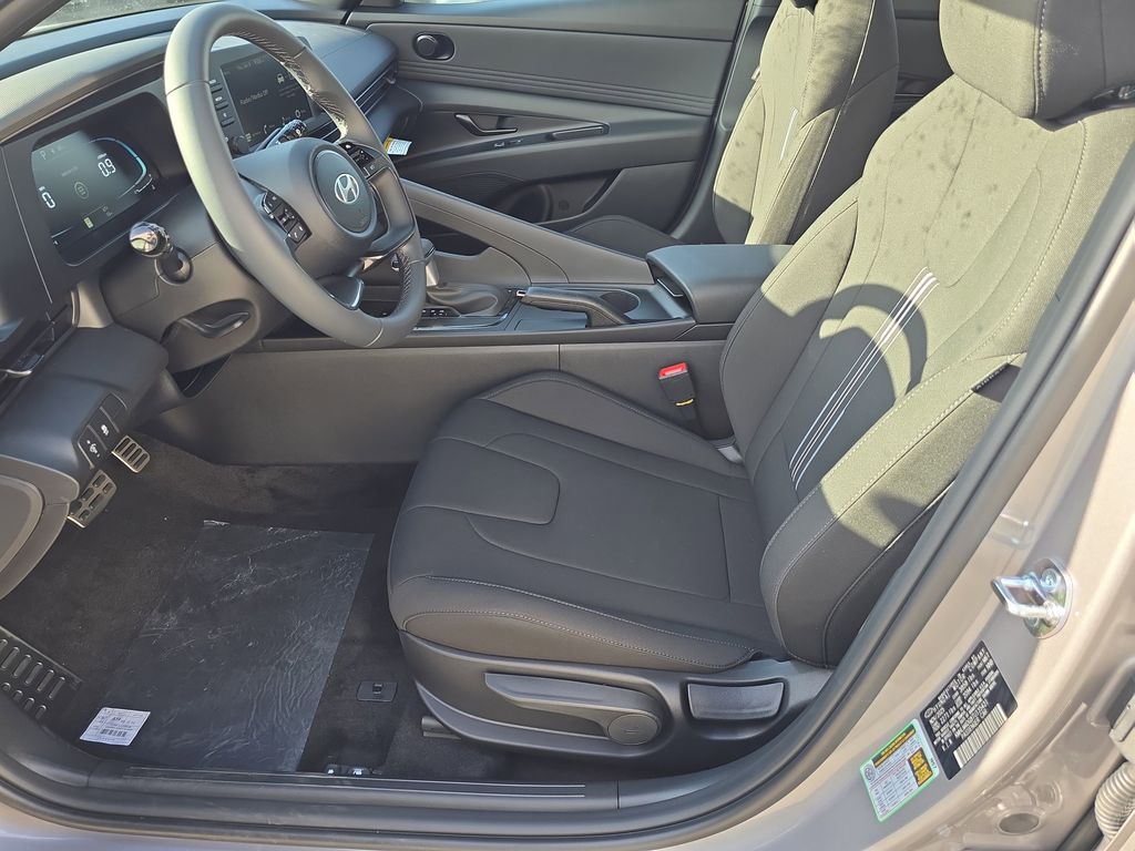 Thumbnail: 2026 Hyundai Elantra - 10