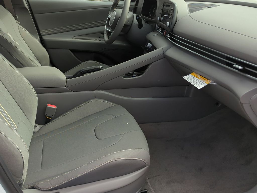 Thumbnail: 2026 Hyundai Elantra - 25