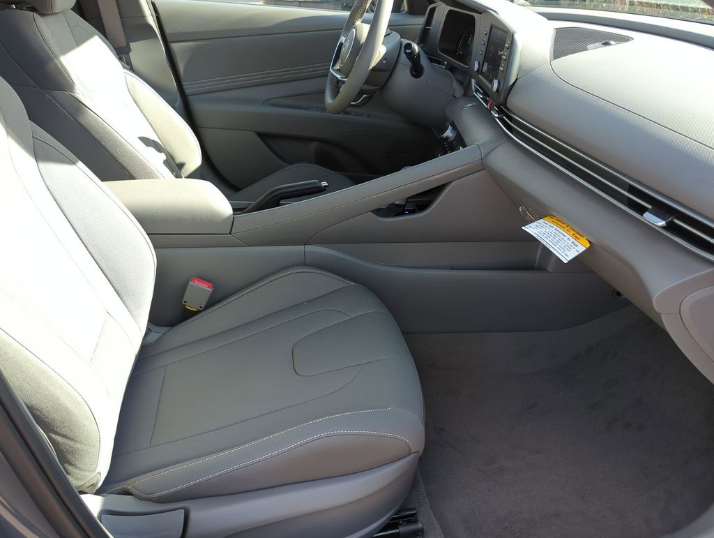 Thumbnail: 2026 Hyundai Elantra - 27