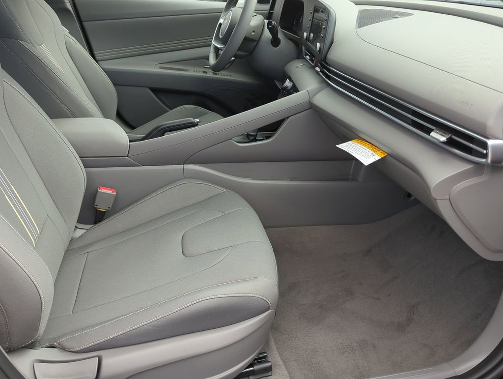 Thumbnail: 2026 Hyundai Elantra - 25