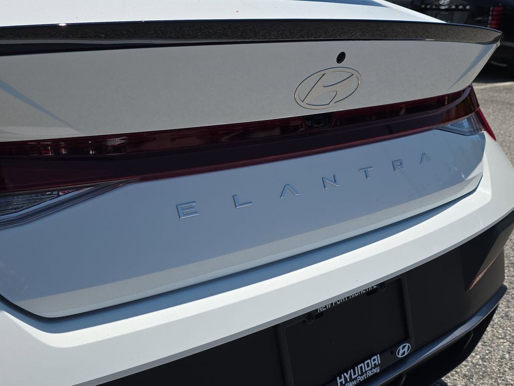 Thumbnail: 2026 Hyundai Elantra - 22