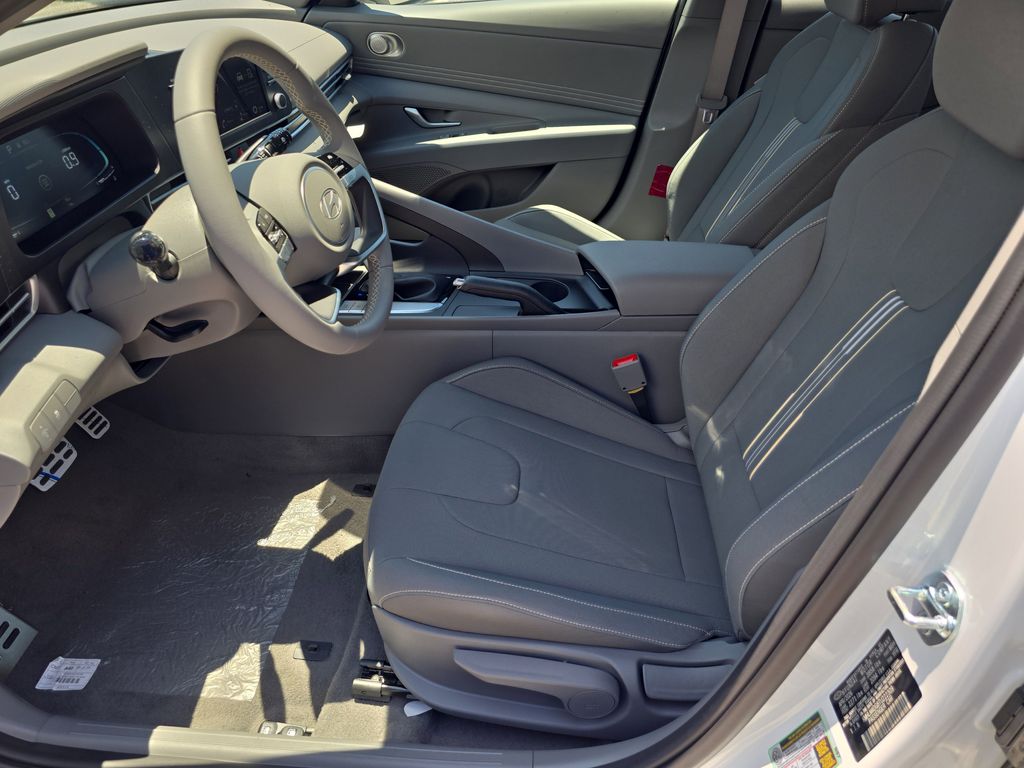 Thumbnail: 2026 Hyundai Elantra - 9