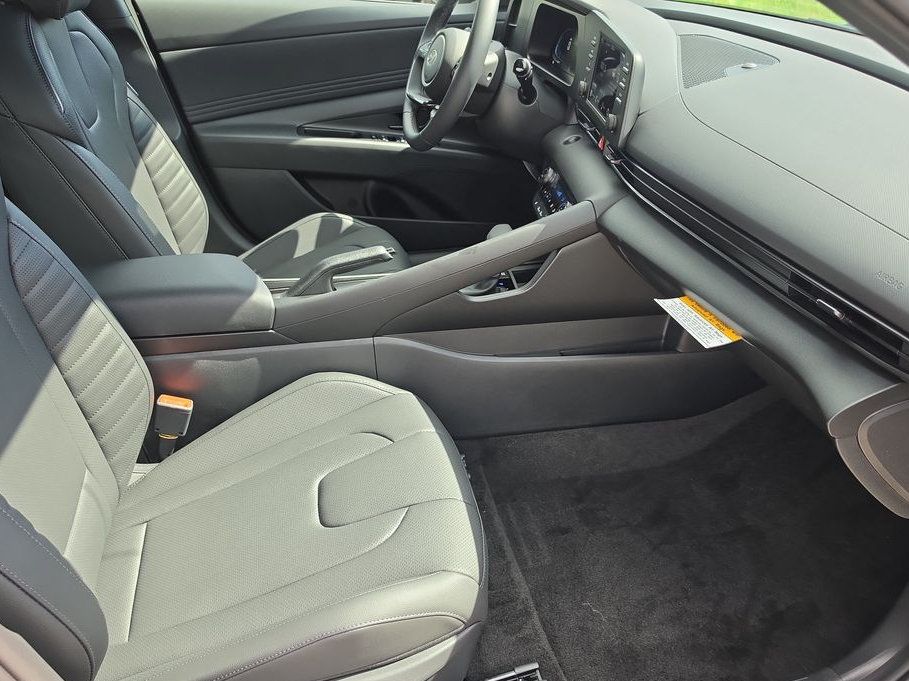 Thumbnail: 2026 Hyundai Elantra - 11