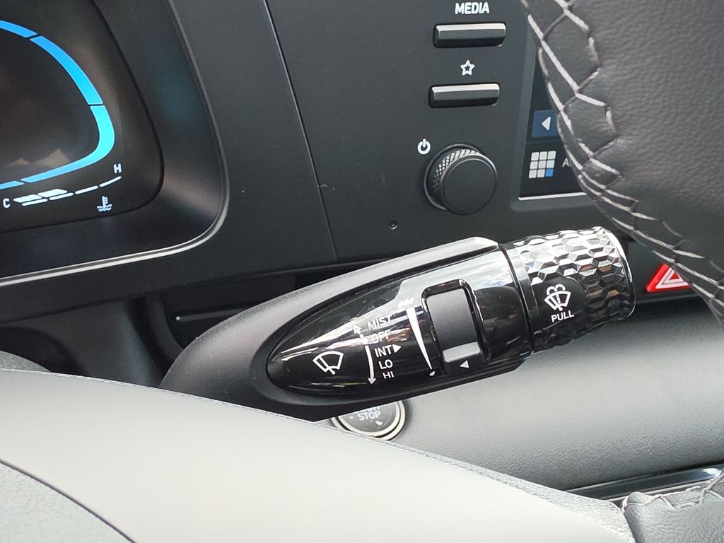 Thumbnail: 2026 Hyundai Elantra - 16