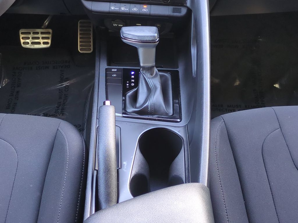 Thumbnail: 2025 Hyundai Elantra - 14