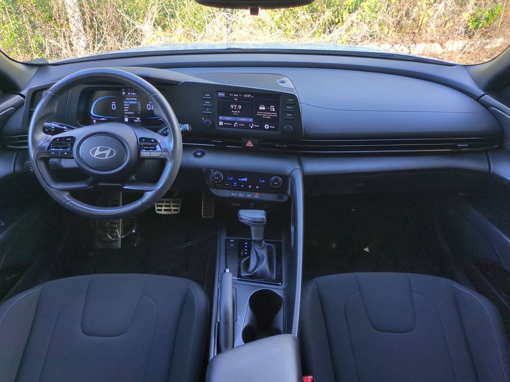 Thumbnail: 2025 Hyundai Elantra - 2