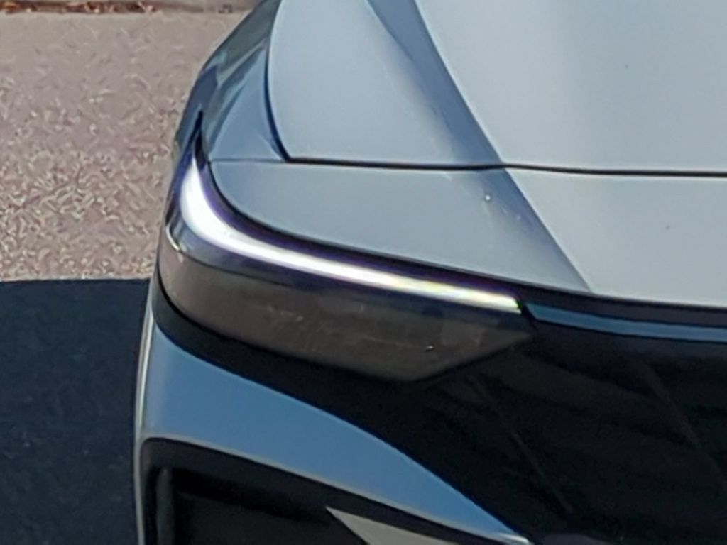 Thumbnail: 2025 Hyundai Elantra - 20