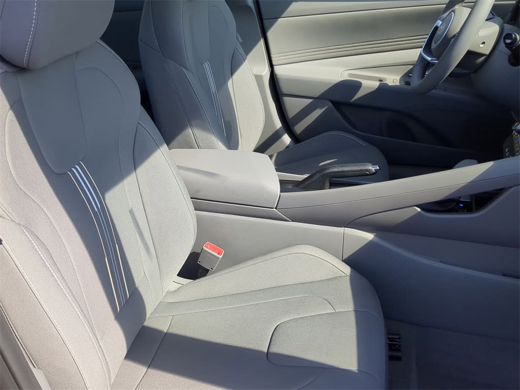 Thumbnail: 2026 Hyundai Elantra - 26