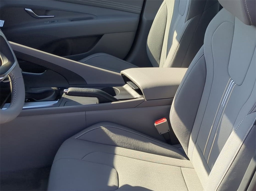 Thumbnail: 2026 Hyundai Elantra - 25