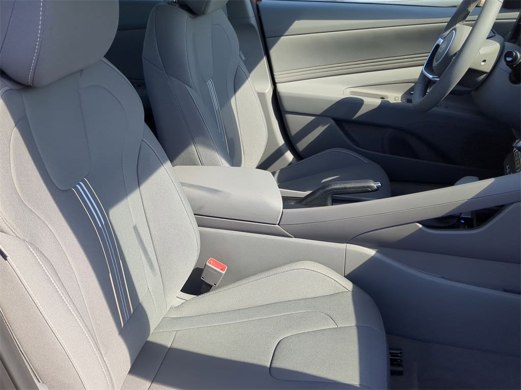 Thumbnail: 2026 Hyundai Elantra - 11