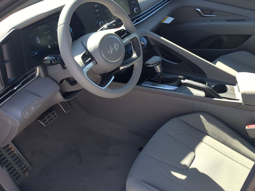 Thumbnail: 2026 Hyundai Elantra - 2