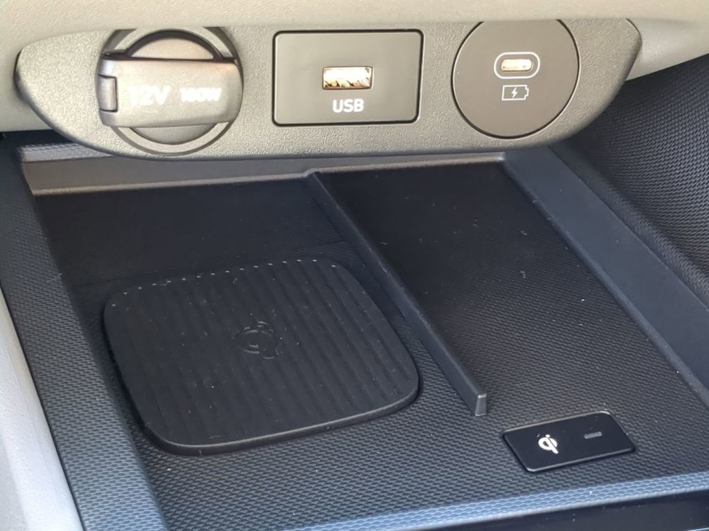 Thumbnail: 2026 Hyundai Elantra - 17