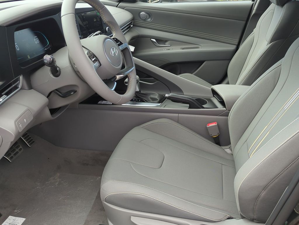 Thumbnail: 2026 Hyundai Elantra - 10